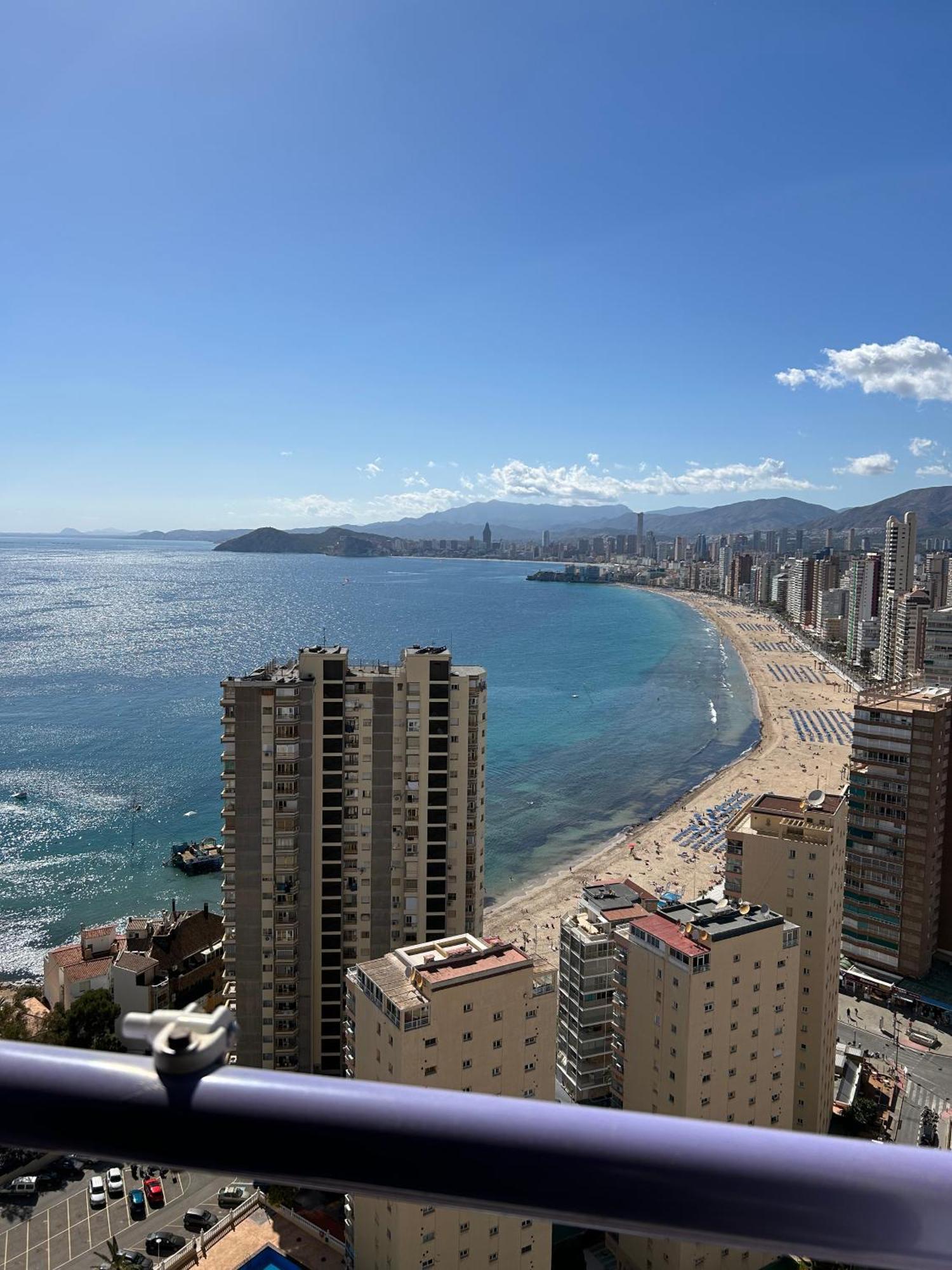 Apartamento Con Preciosas Vistas Y Piscina เบนิดอร์ม ภายนอก รูปภาพ